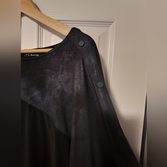 Sympli Top - Picture 2 of 3